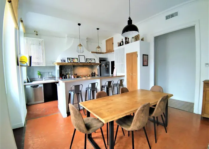 Lumineux Appart 4 Chambres, Clim Et Tout Equipe