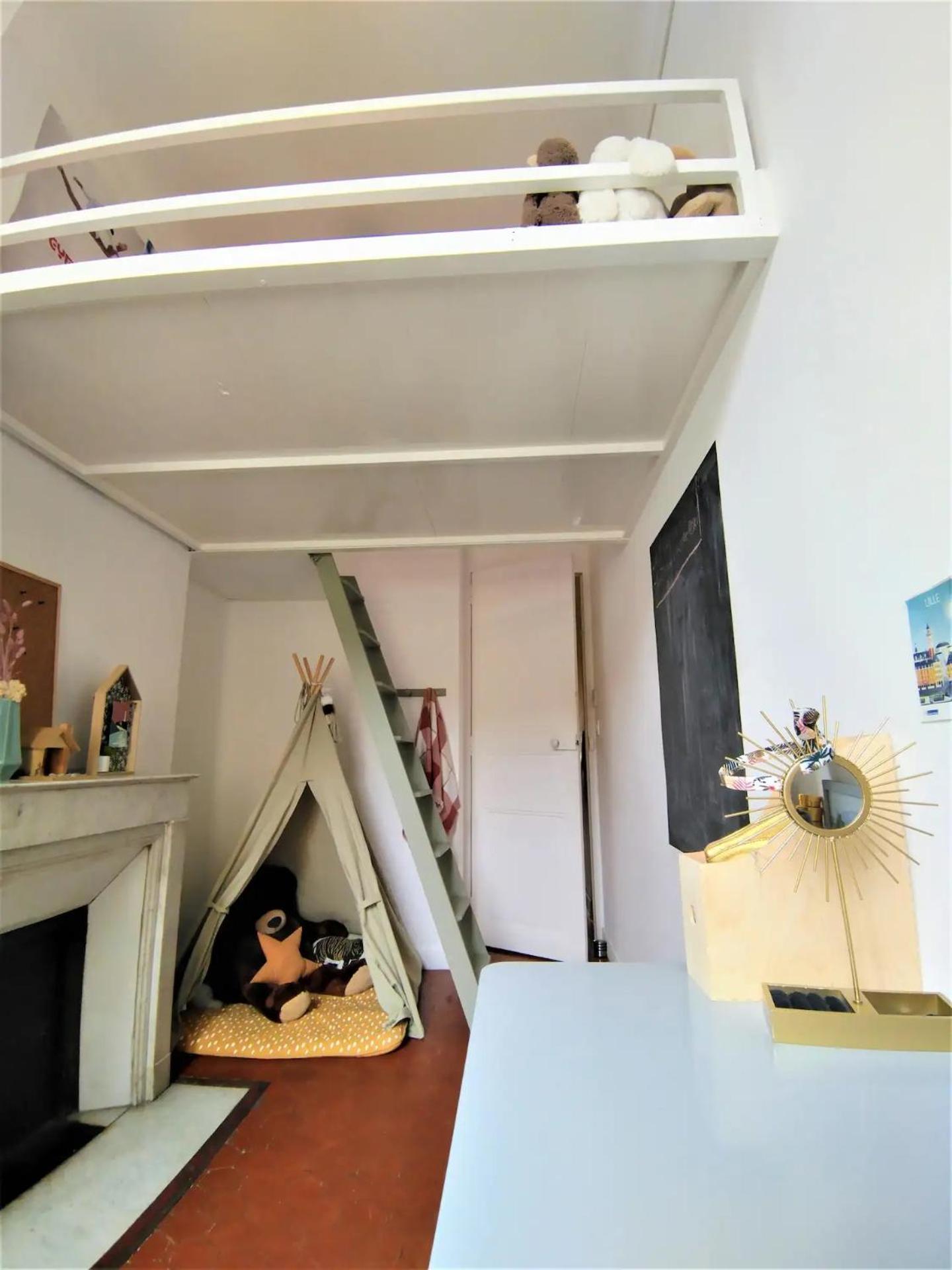 Apartment Lumineux Appart 4 Chambres, Clim Et Tout Equipe